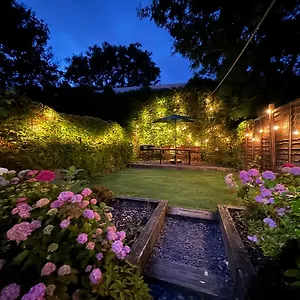 Centre Victorian Terrace Holiday home Cardiff